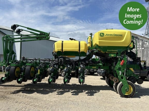 2024 John Deere 1775 Equipment Image0