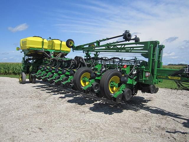 Image of John Deere 1775 equipment image 1