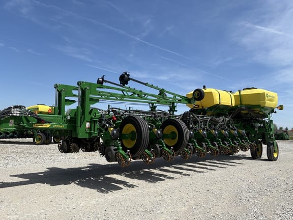 2024 John Deere 1775 Equipment Image0