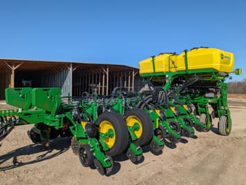 Main image John Deere 1775