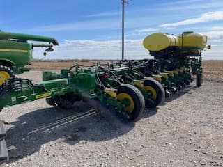 Main image John Deere 1775