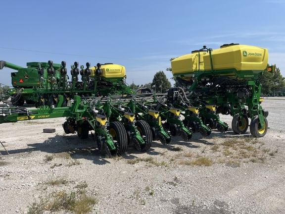2024 John Deere 1775 Equipment Image0