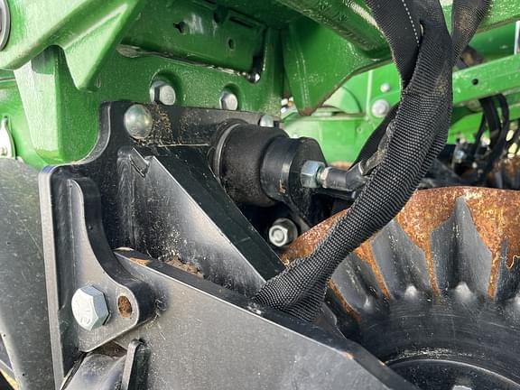 Image of John Deere 1775 equipment image 3