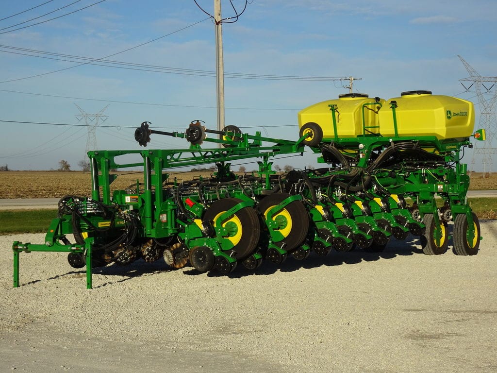 2024 John Deere 1775 Equipment Image0