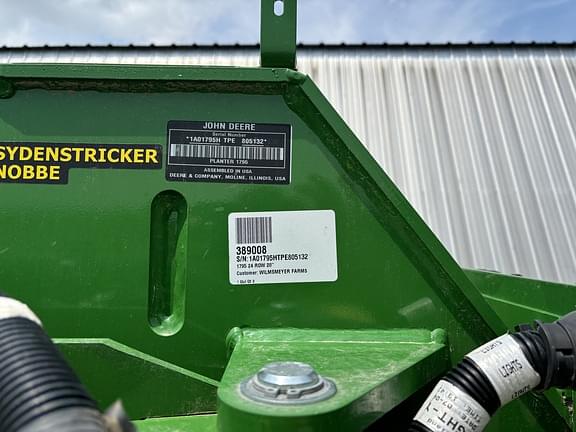 Image of John Deere 1795 equipment image 4