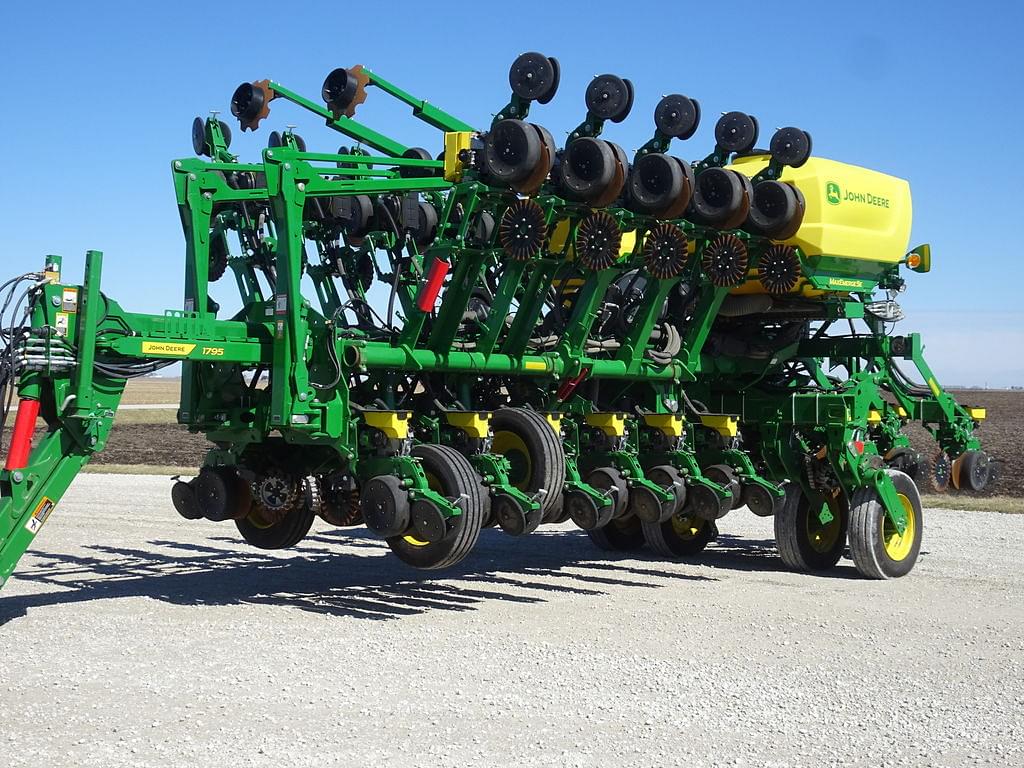 Image of John Deere 1795 Primary image