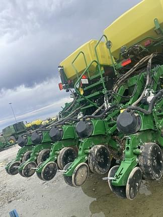 Image of John Deere 1795 equipment image 4