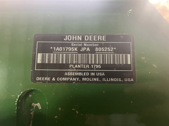 Image of John Deere 1795 equipment image 1