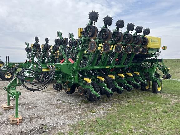 Image of John Deere 1795 Primary image