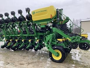 Main image John Deere 1795 6