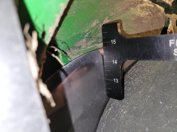 Image of John Deere 1795 equipment image 4