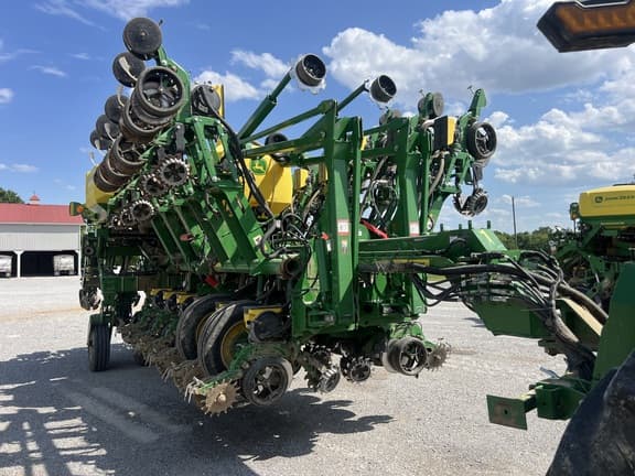 Image of John Deere 1795 Primary image