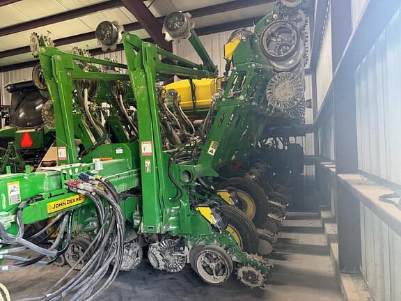 Image of John Deere 1795 Primary image