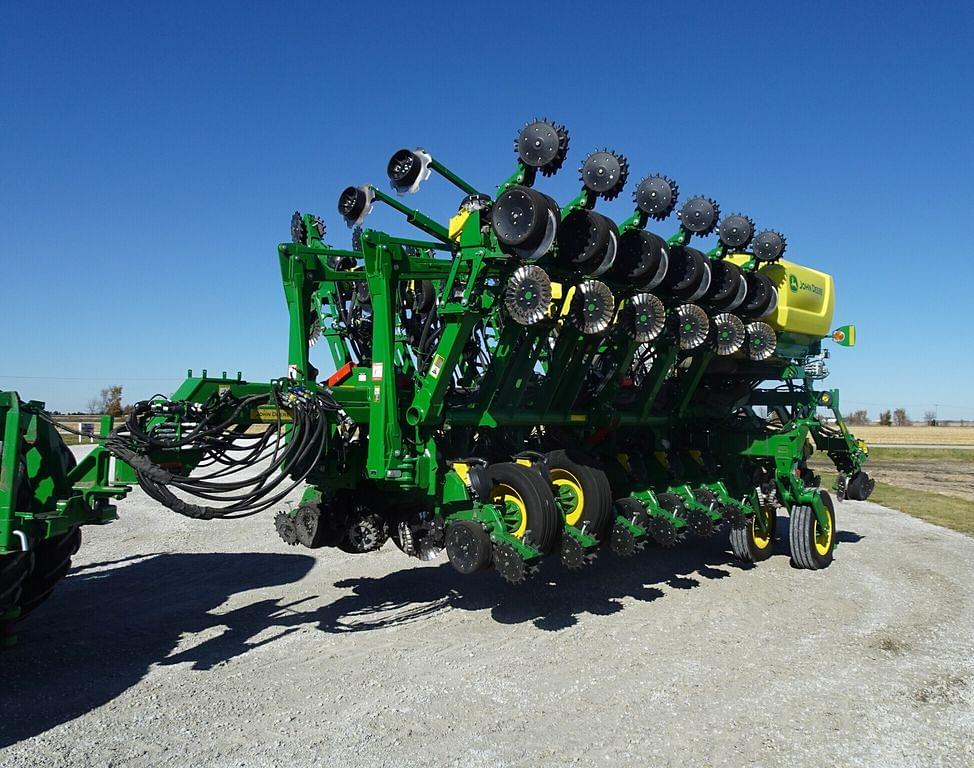 Image of John Deere 1795 Primary image