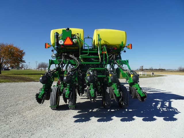 Image of John Deere 1795 equipment image 4
