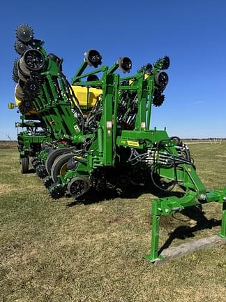 Image of John Deere 1795 Primary image