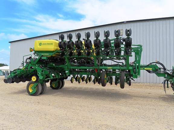 Image of John Deere 1795 Primary image
