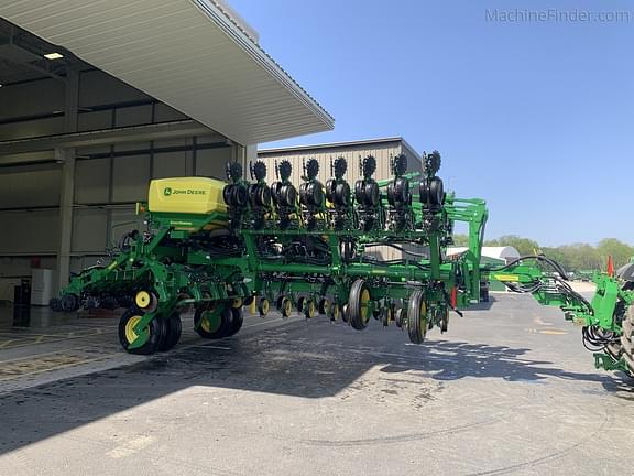 Image of John Deere 1795 Primary image
