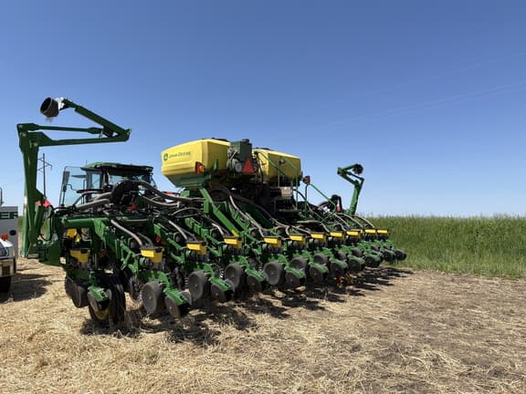 Image of John Deere 1795 Primary image