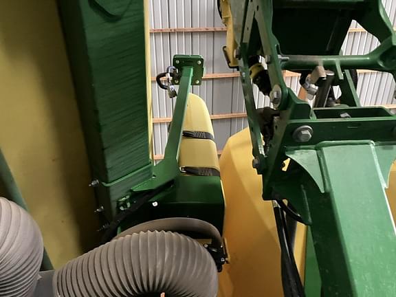 Image of John Deere 1795 equipment image 2