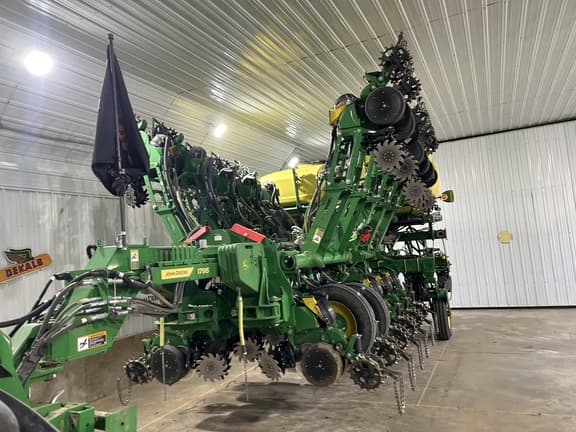 Image of John Deere 1795 equipment image 3