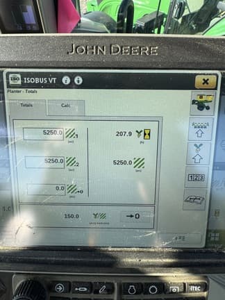 Image of John Deere 1795 equipment image 1