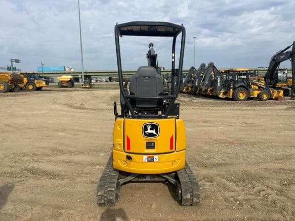 Image of John Deere 17P equipment image 3