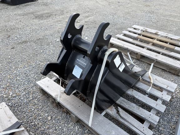 Image of John Deere BYT10998 equipment image 4