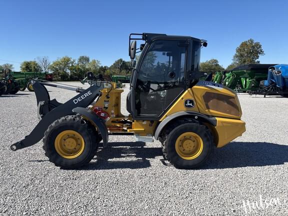 Image of John Deere 184G equipment image 4
