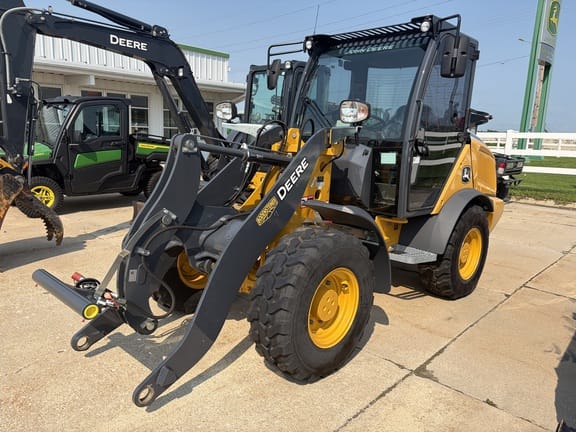 2024 John Deere 184G Equipment Image0
