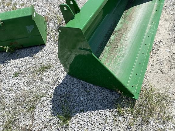Image of John Deere Bucket equipment image 3