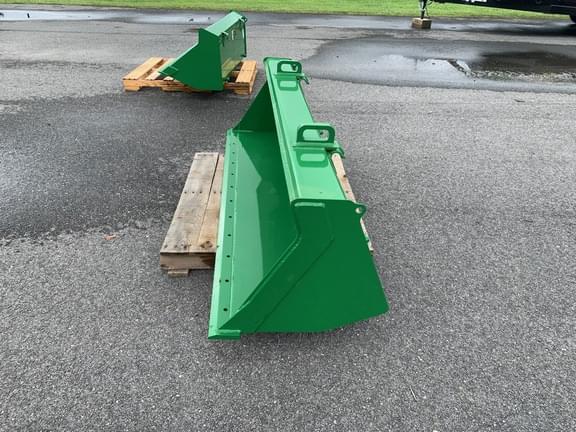Image of John Deere Bucket equipment image 1
