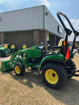 Image of John Deere 2025R equipment image 2