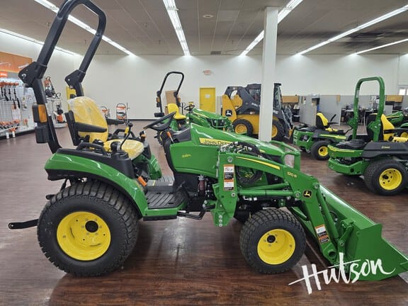Main image John Deere 2025R