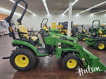 Main image John Deere 2025R