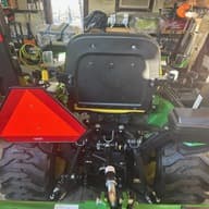 Image of John Deere 2025R equipment image 2