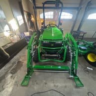 Image of John Deere 2025R equipment image 3