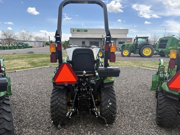 Image of John Deere 2025R equipment image 4