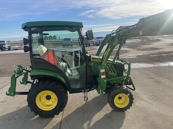 Image of John Deere 2025R equipment image 4