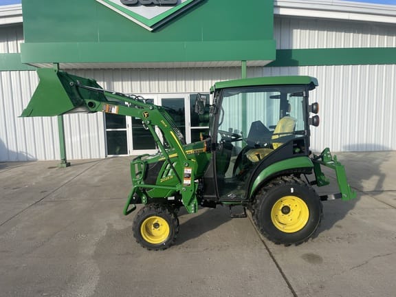 Main image John Deere 2025R