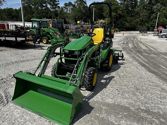 Image of John Deere 2025R equipment image 2