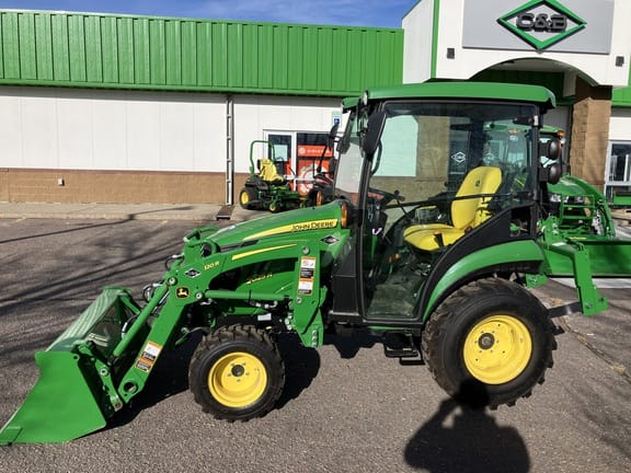 Main image John Deere 2025R