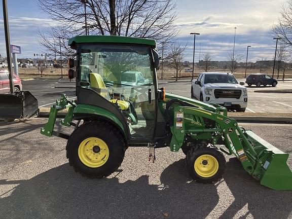 Image of John Deere 2025R equipment image 2