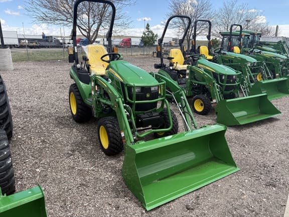 Image of John Deere 2025R equipment image 2