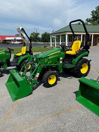 Image of John Deere 2025R equipment image 1