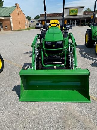 Image of John Deere 2025R equipment image 3