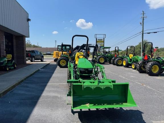 Image of John Deere 2025R equipment image 3
