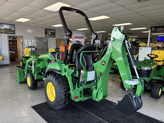 Image of John Deere 2025R equipment image 3