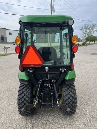 Image of John Deere 2025R equipment image 3