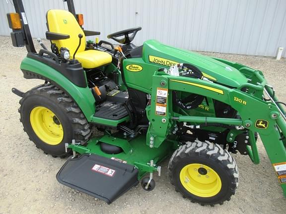Image of John Deere 2025R equipment image 3